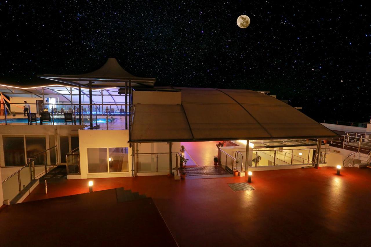 Grand Signature Hotel & Spa Jerkaud Kültér fotó