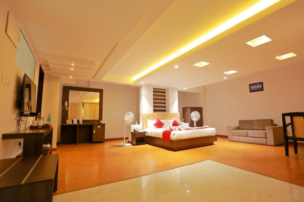 Grand Signature Hotel & Spa Jerkaud Kültér fotó